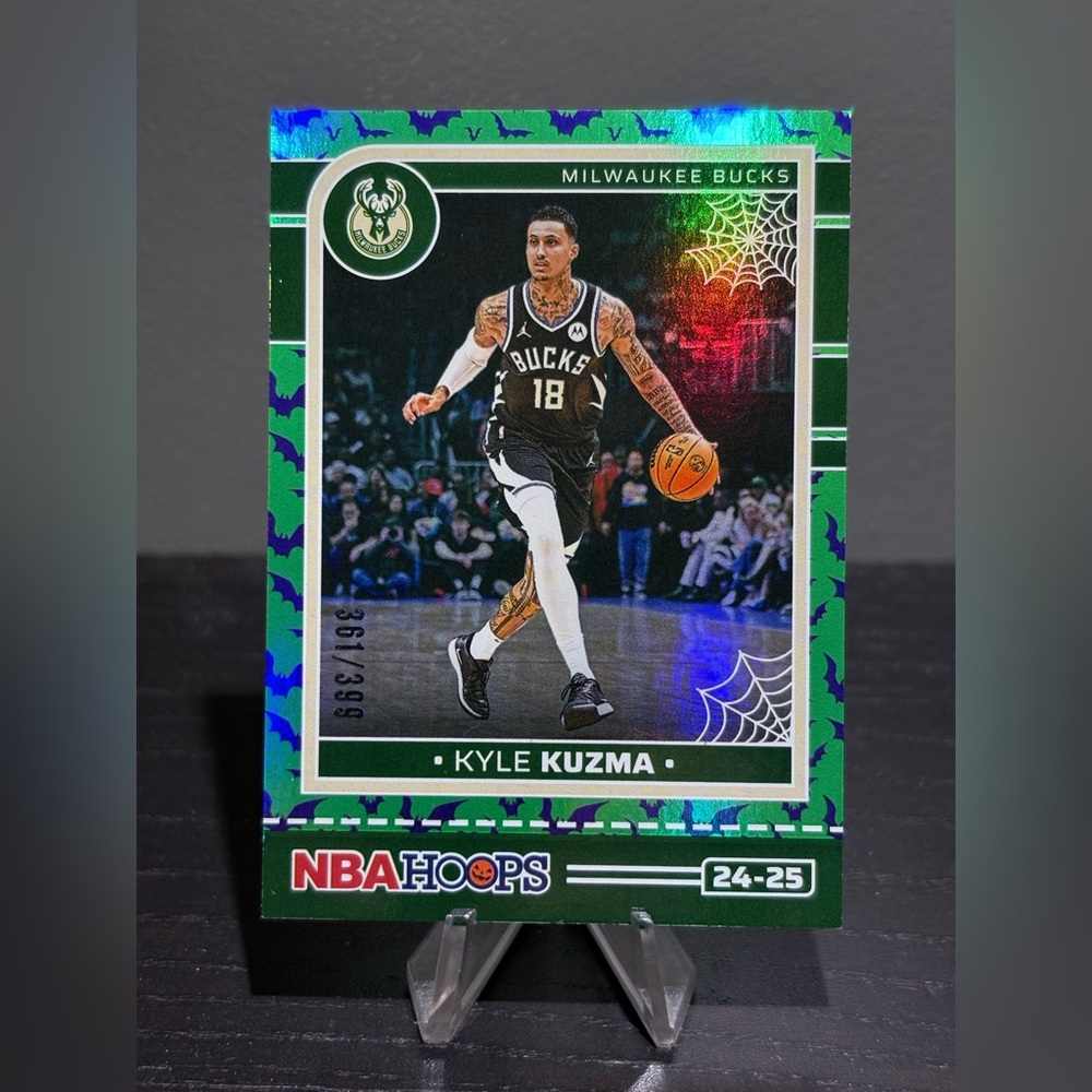 #144 Kyle Kuzma 2024-25 Hoops Haunted Hoops - Holo Bats #/399
